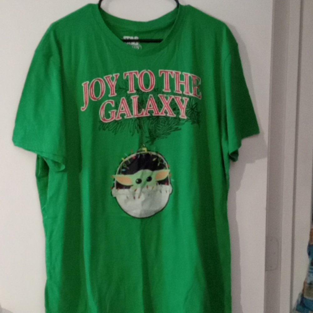 PLUS SIZE!! STAR WARS Christmas Tee